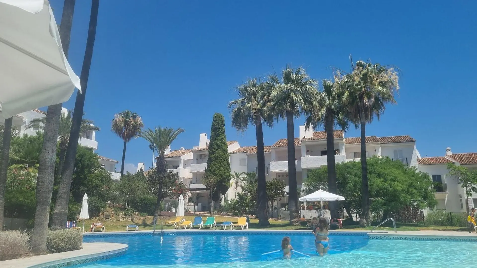 Pueblo Camelot El Castillo Manilva İspanya