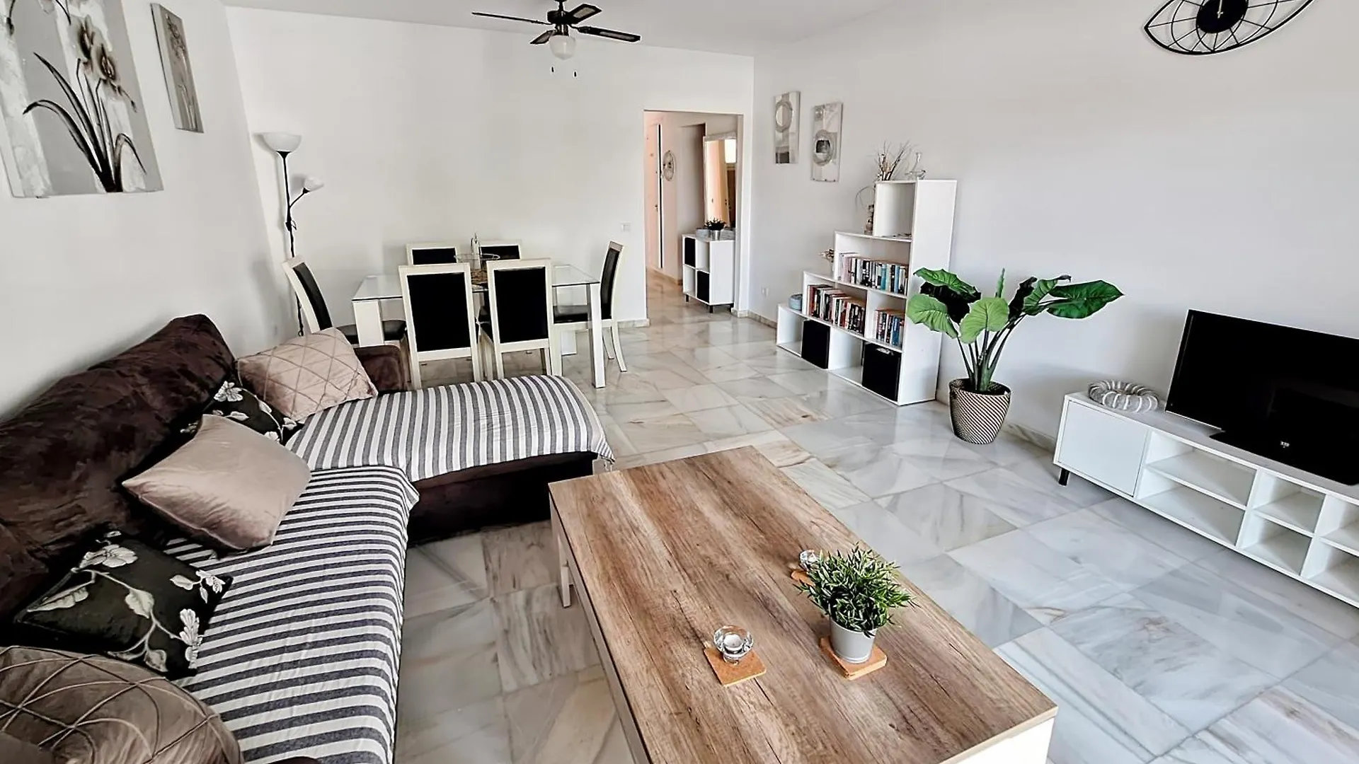 Apartment Pueblo Camelot El Castillo Manilva Spain