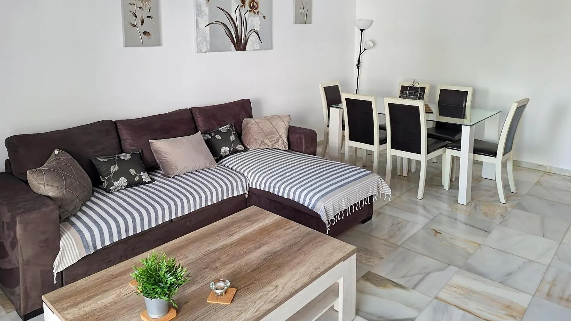 Apartamento Pueblo Camelot El Castillo Manilva España